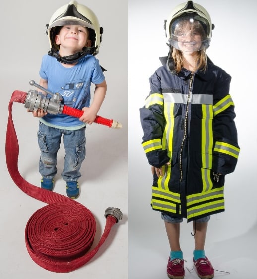Foto: Kinder in Feuerwehrkleidung